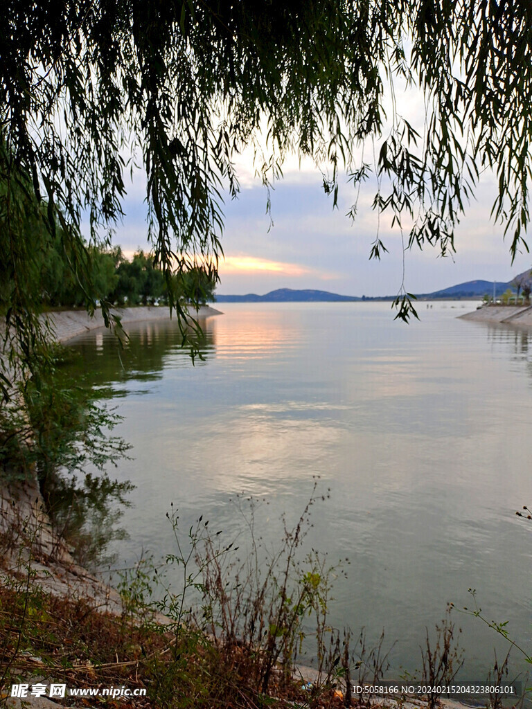   天马岛  湖畔