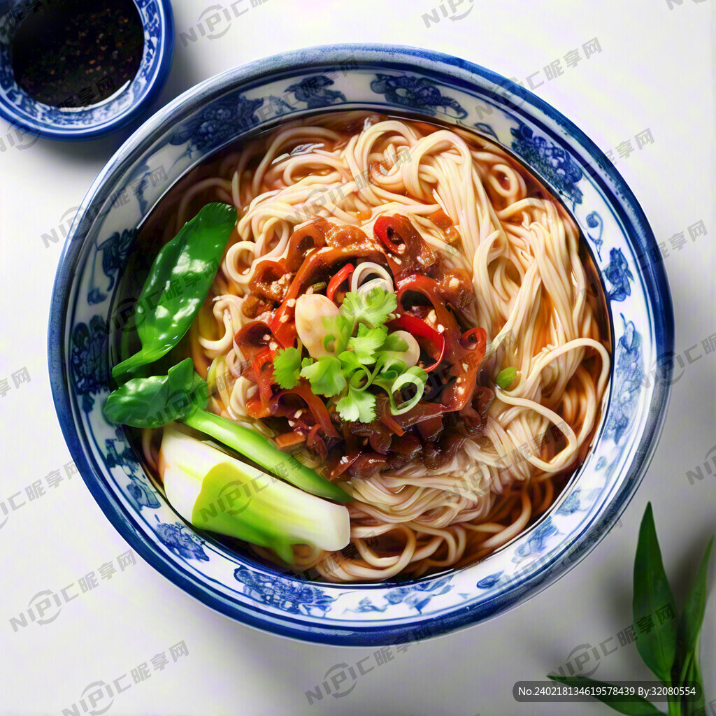 椒酱面 有汤水 青花瓷碗 高清