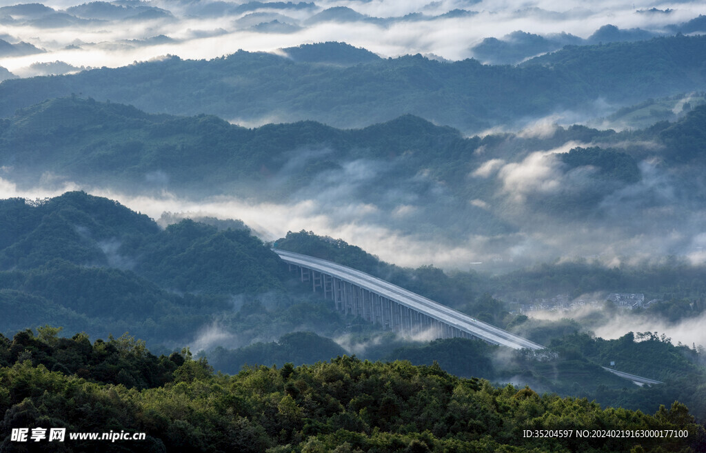 雾山风光