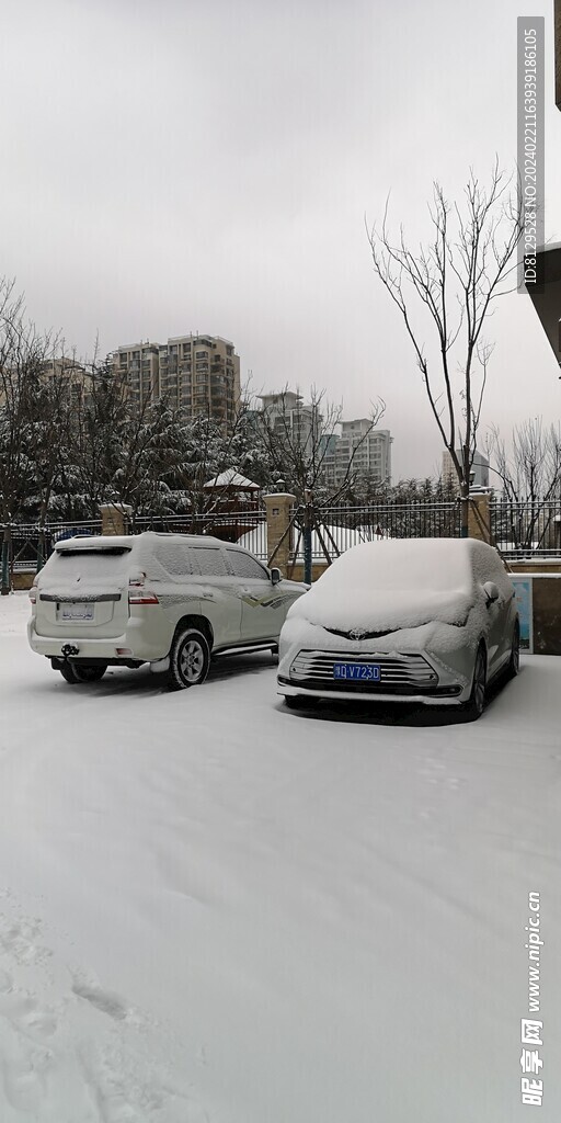 雪后路面