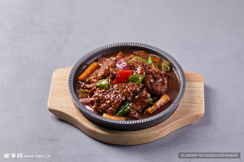 铁板牛仔骨图片
