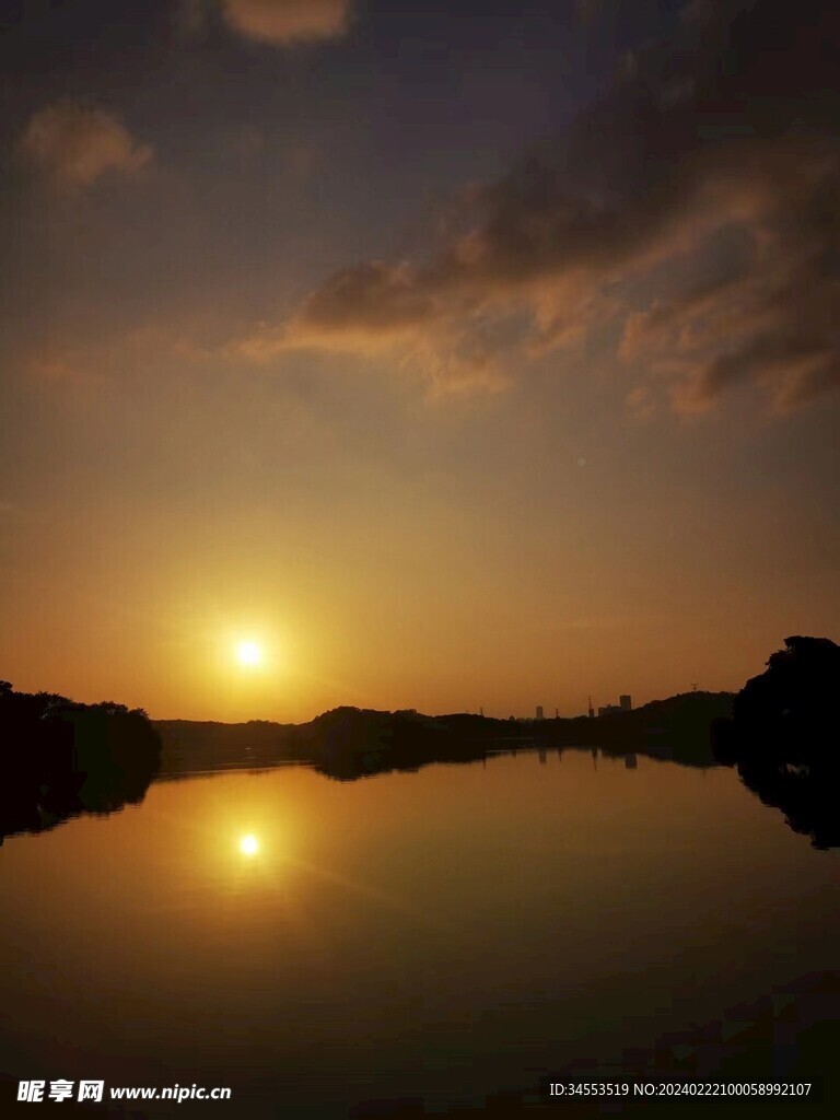 天色