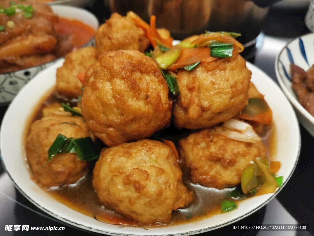 红烧肉丸