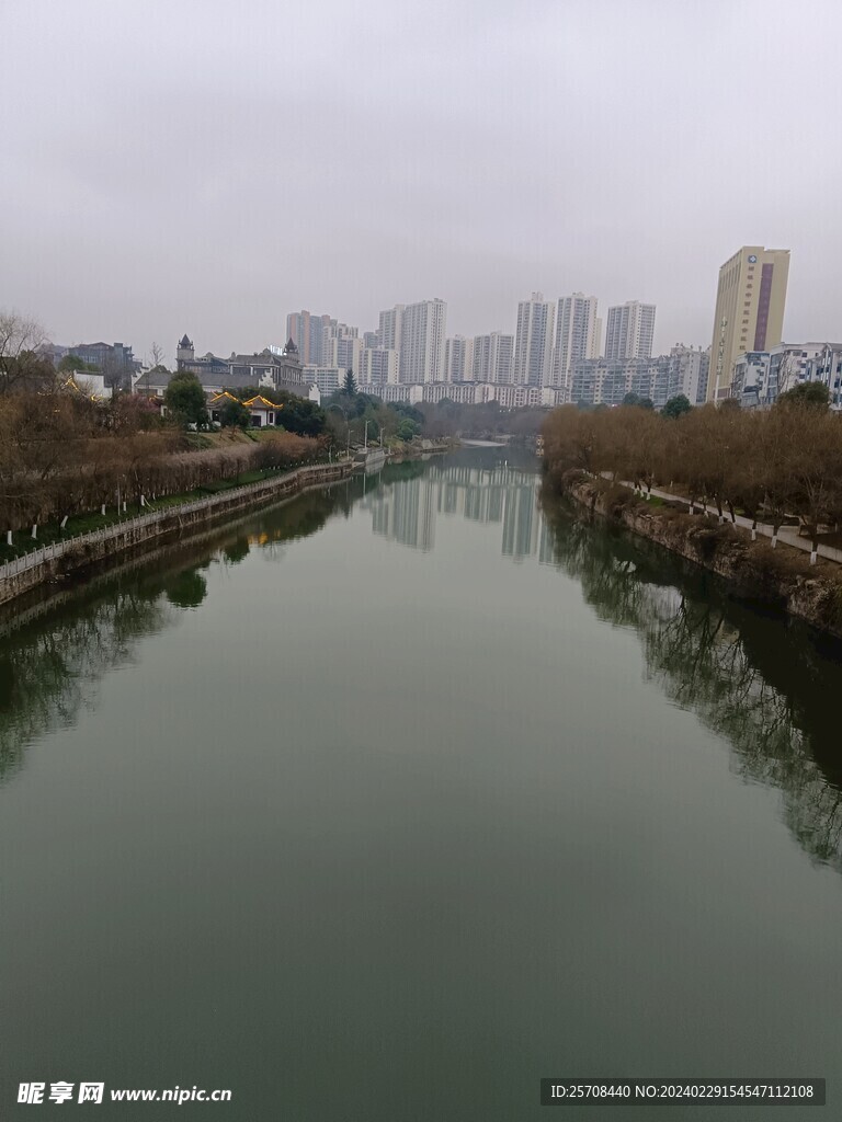 湄江河景色