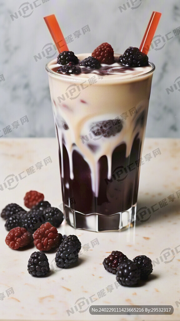 一杯桑葚奶茶