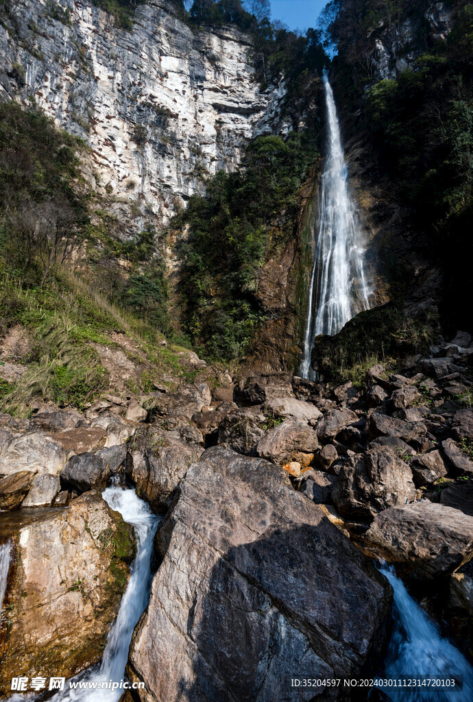 西岭雪山小飞水