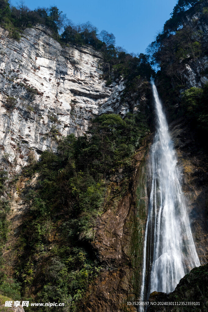 西岭雪山小飞水