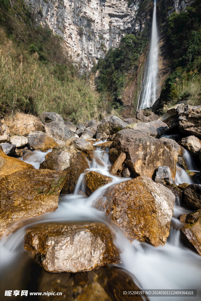 西岭雪山小飞水