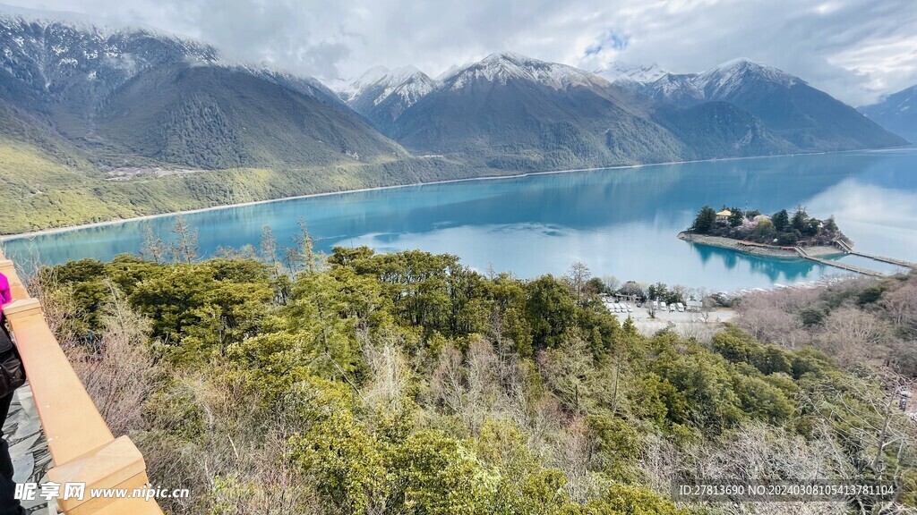 湖泊风景图片