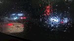 下雨天车窗外