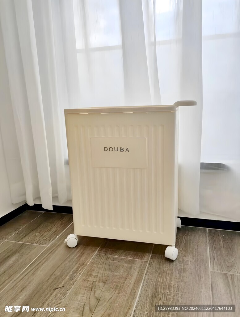 储物箱