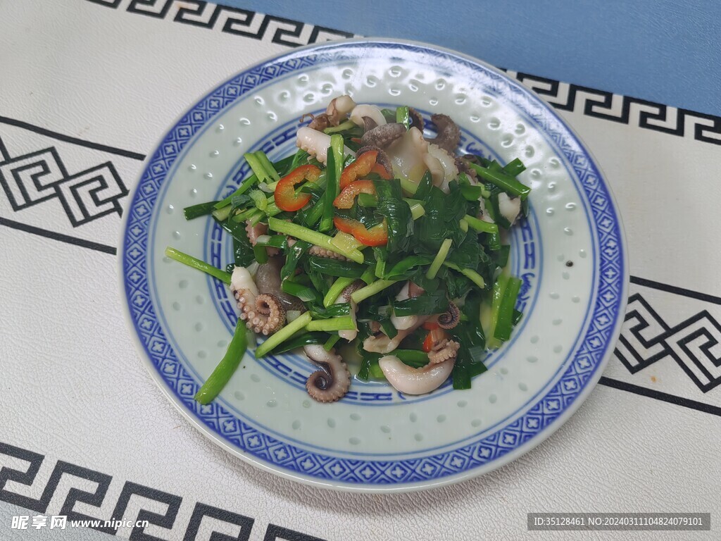 八爪鱼炒韭菜