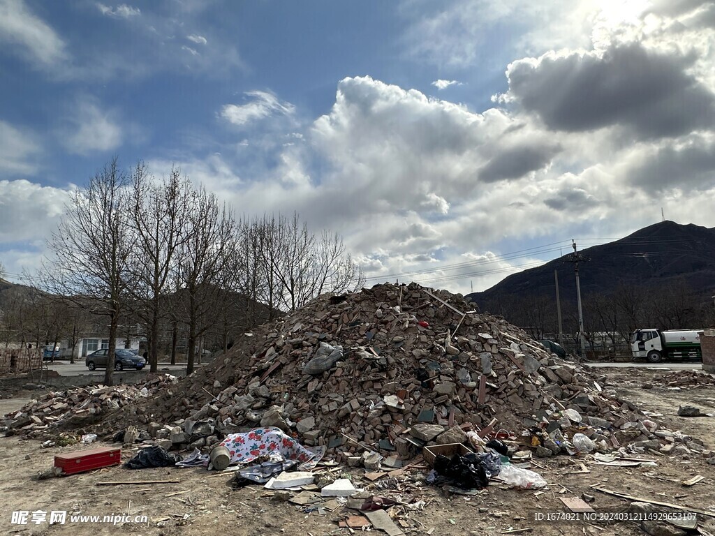 建筑垃圾