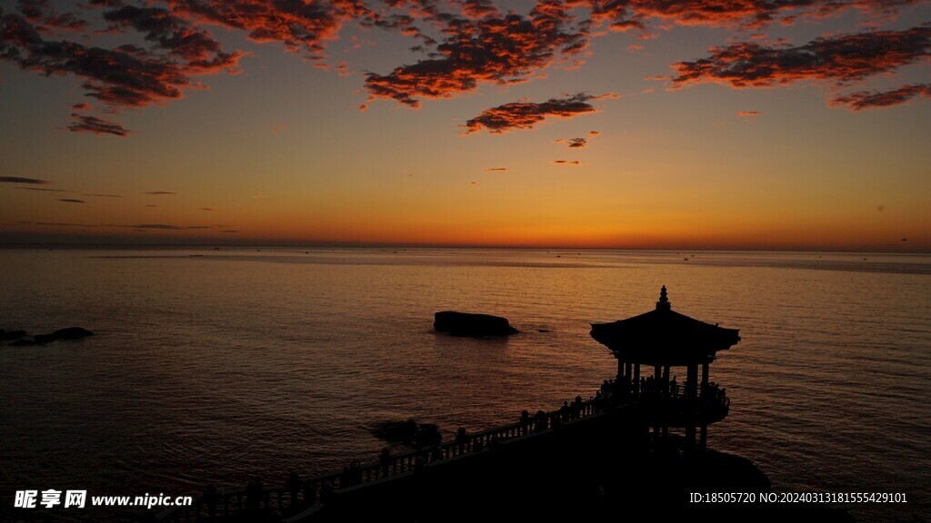 东海日出