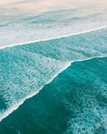 海滩浪涌