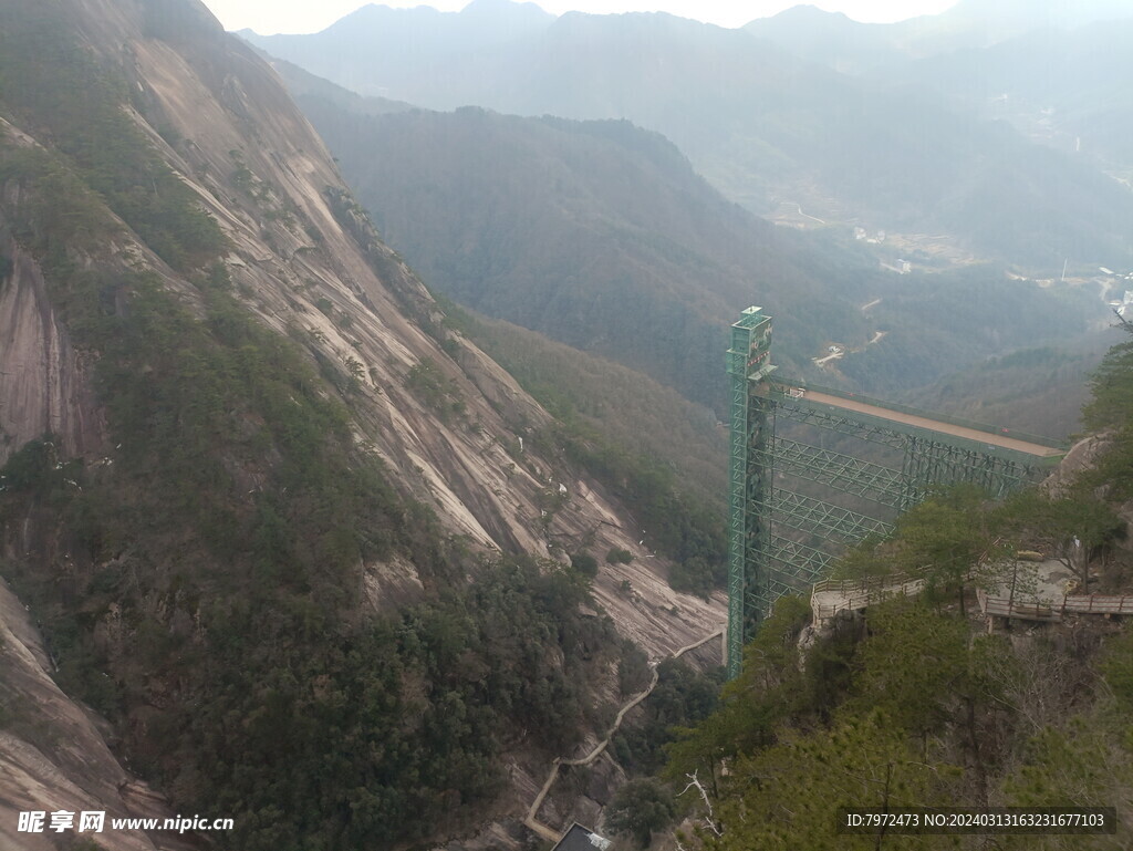 登山电梯