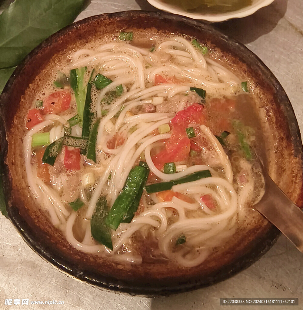 砂锅米线