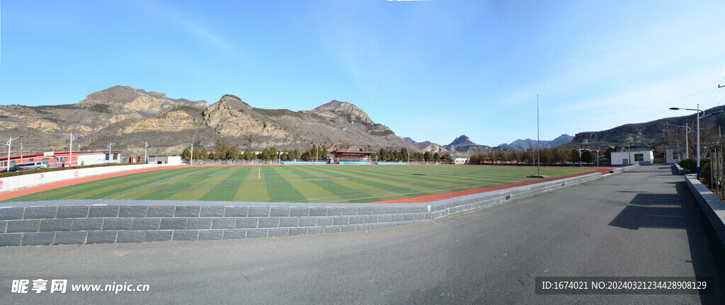 原河南中学操场全景