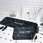             地垫 