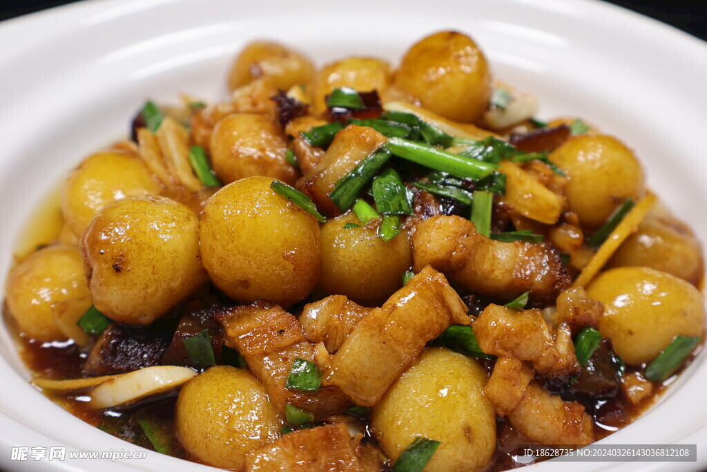 东坡肉烧土豆仔