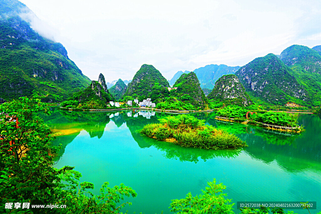 浩坤湖