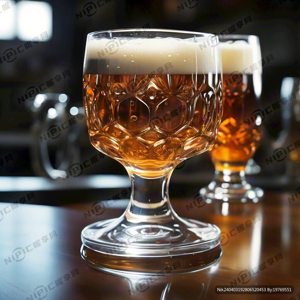 透明精酿啤酒杯