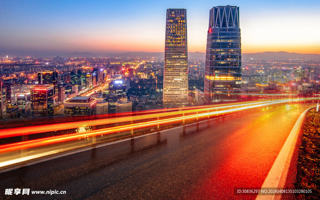便利交通夜景