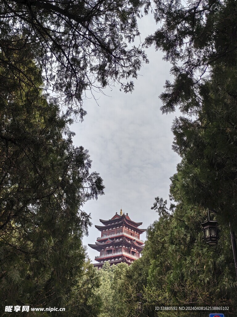 仿古塔