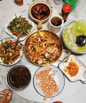 家庭聚餐海鲜螃蟹
