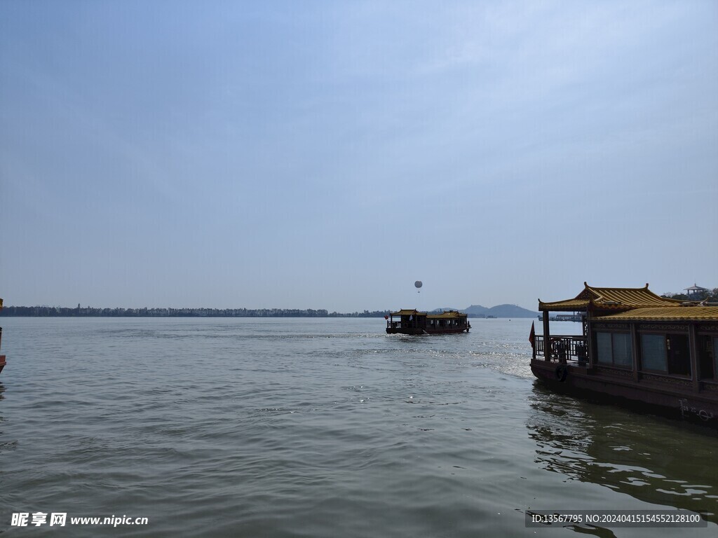 武汉东湖乘船