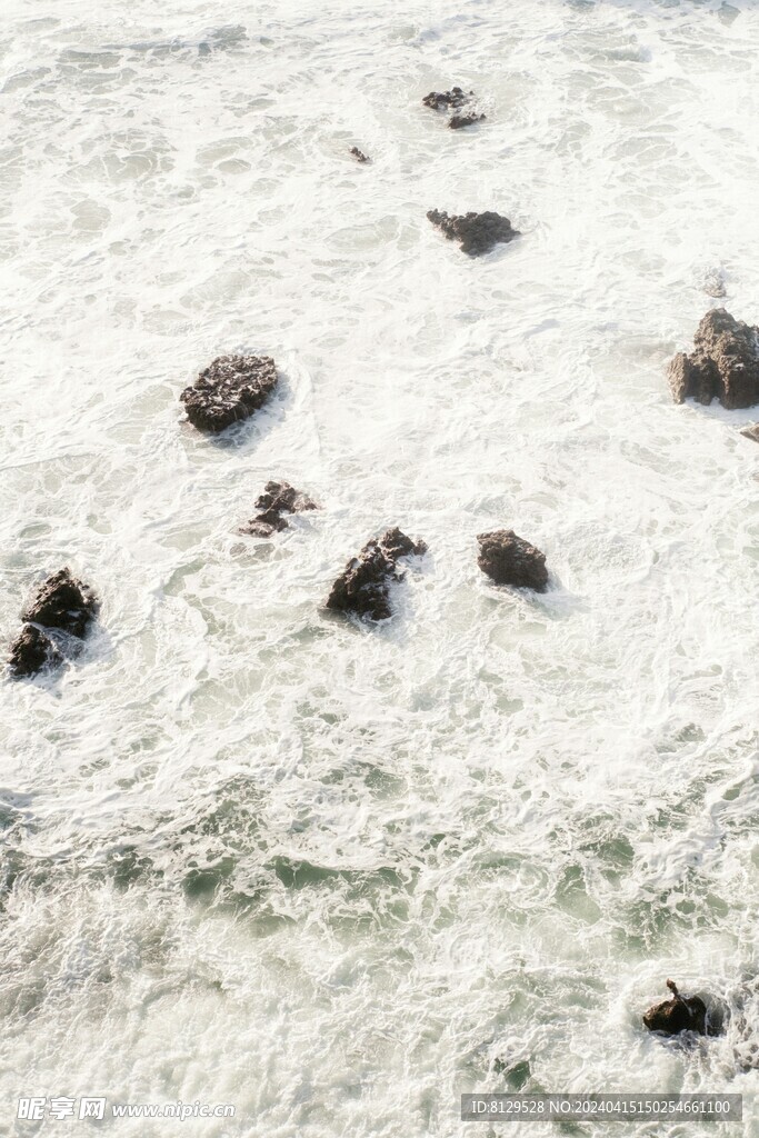 河流浪花