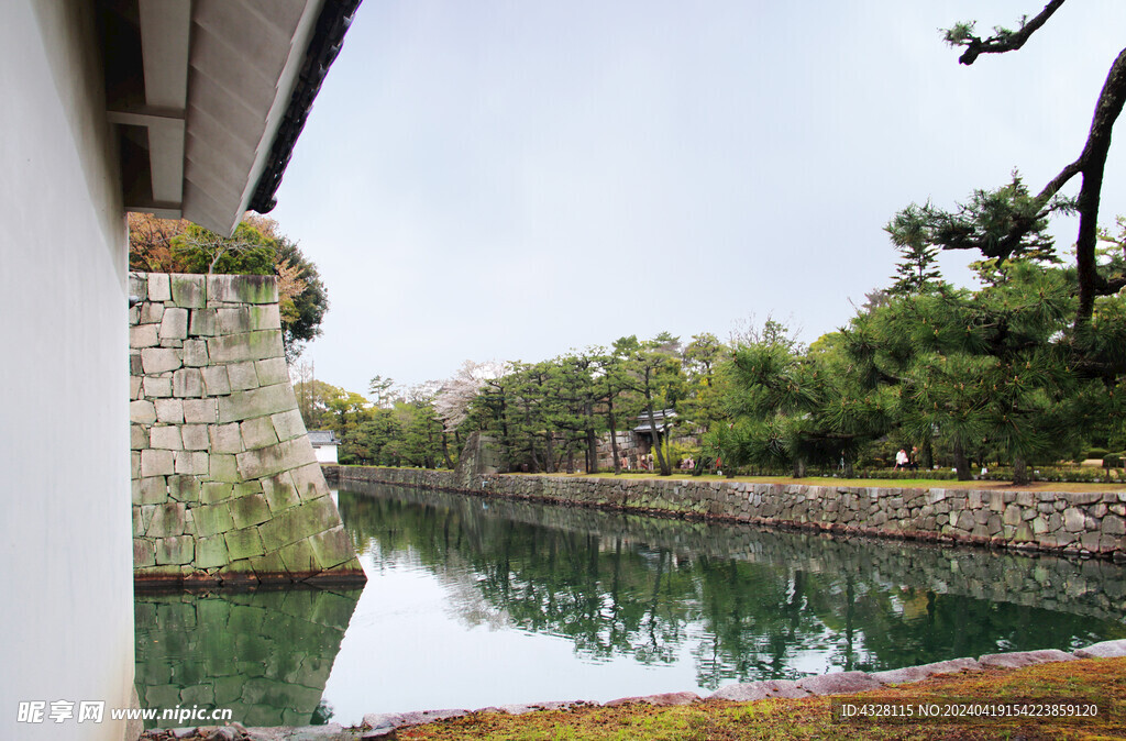 京都二条城的城墙护城河