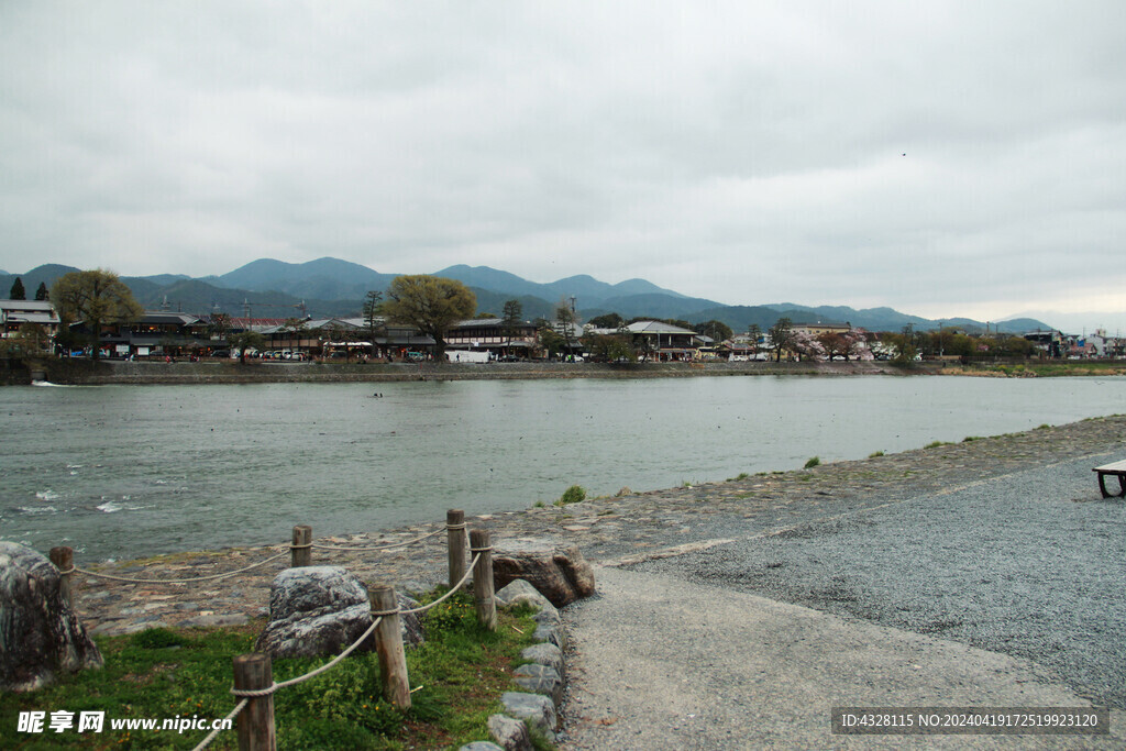 岚山下桂河风景