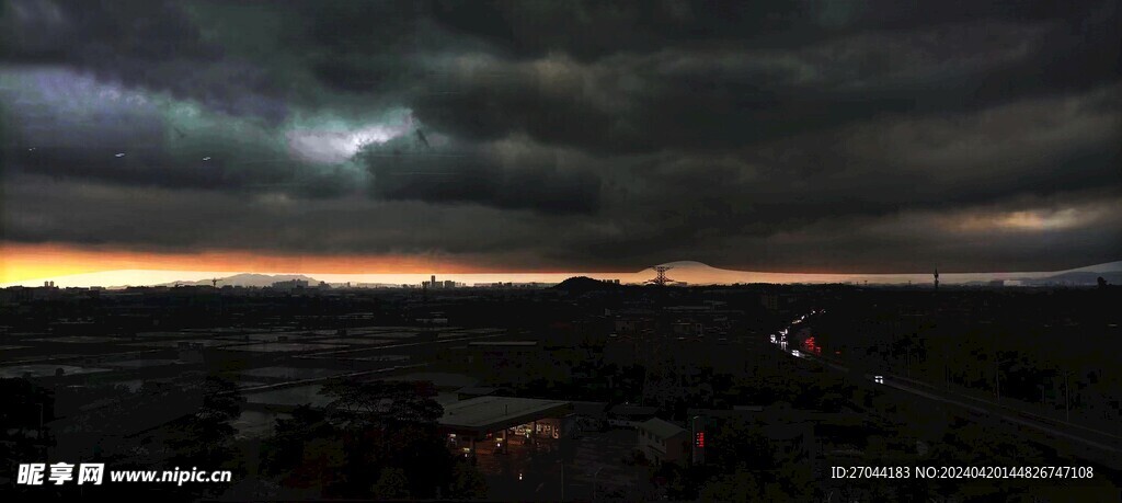 乡村雨天风景