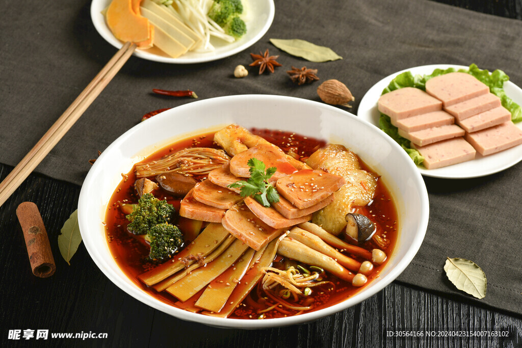 麻辣冒菜美食