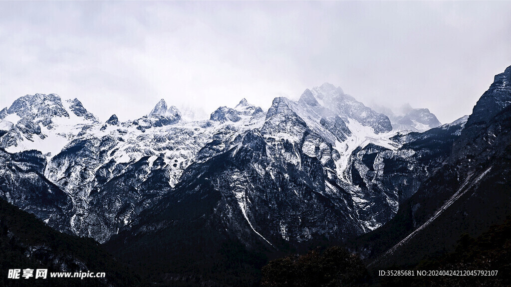 玉龙雪山