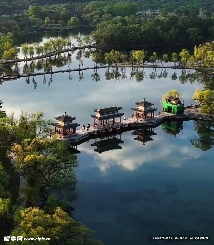 水上亭子