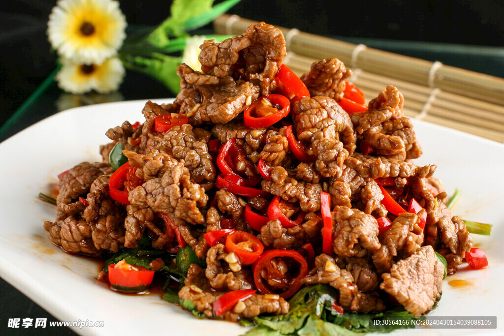 青椒炒肉美食