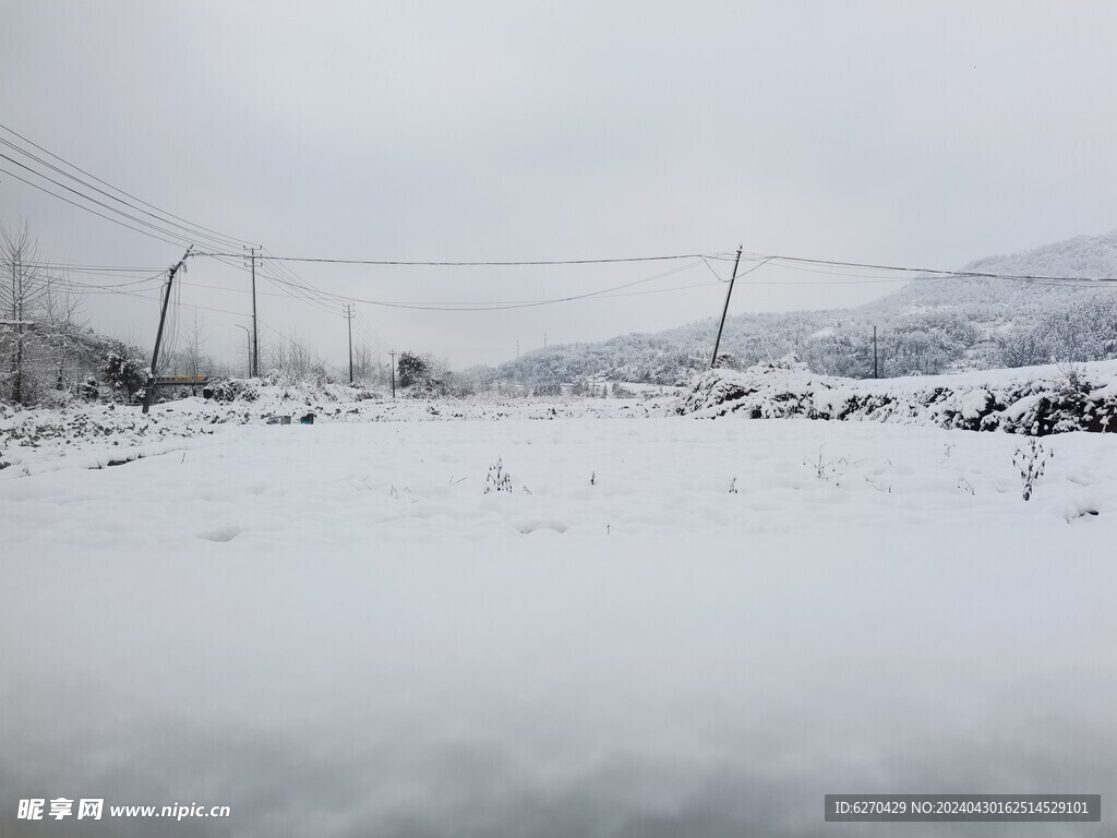 田园雪景