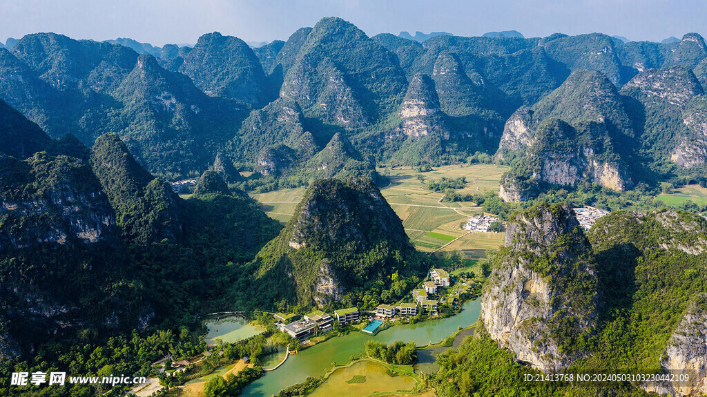 名山大山山脉 