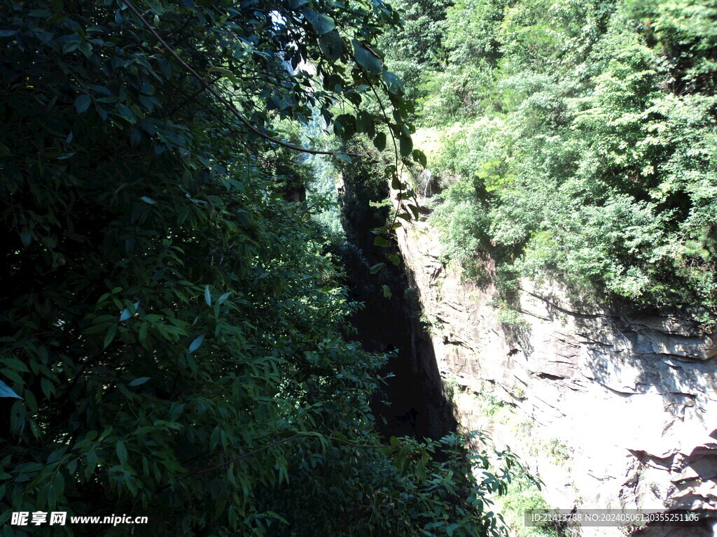 山路风景