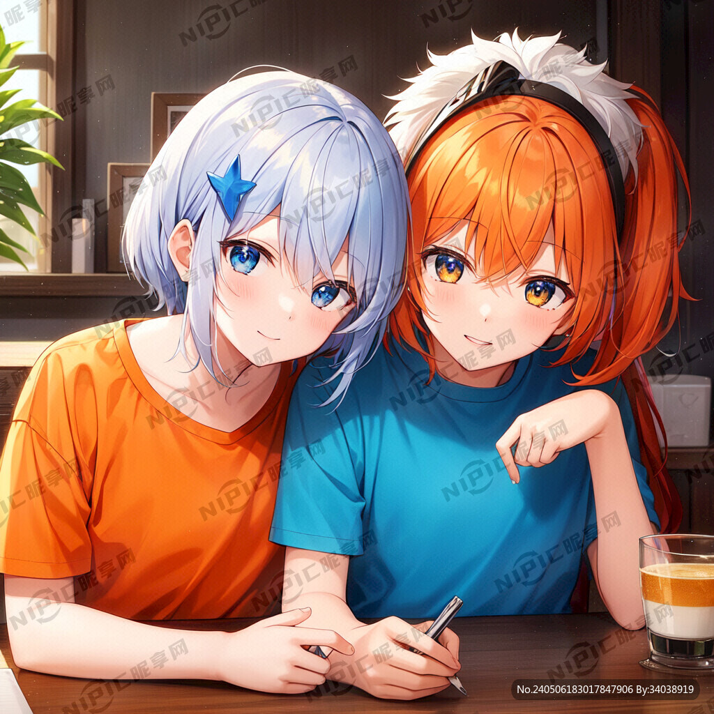 两个老人在家相互扶持 现代风