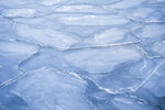 河面浮冰高清图片
