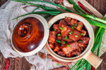 砂锅红烧肉