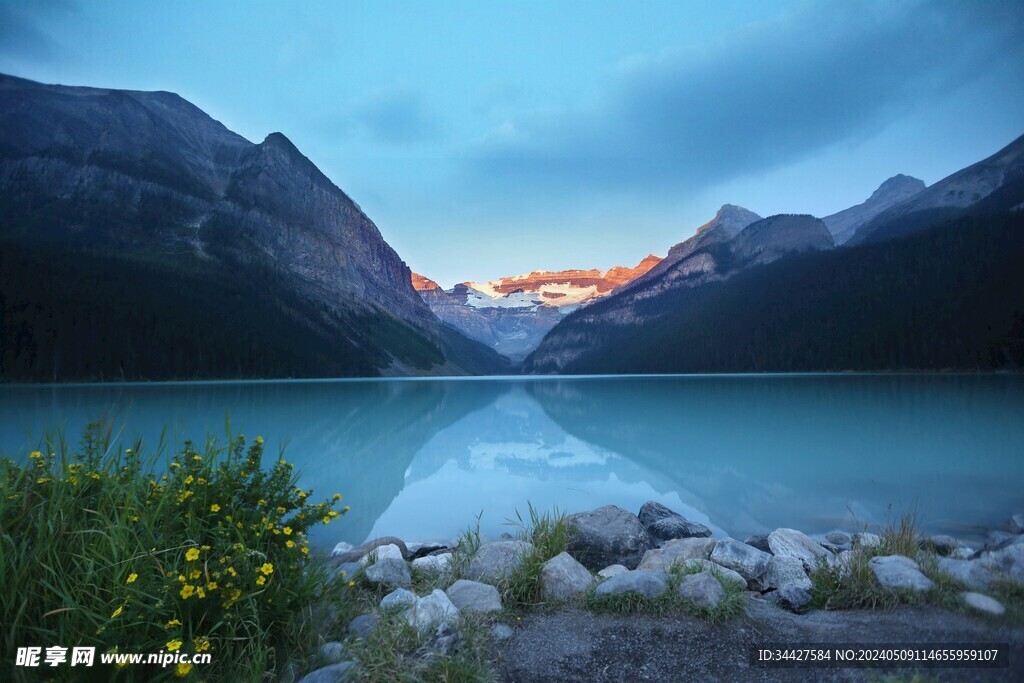 山水湖景