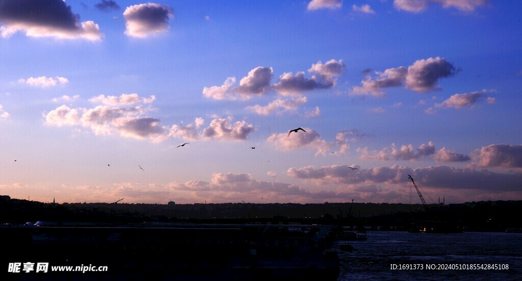 夕阳天空