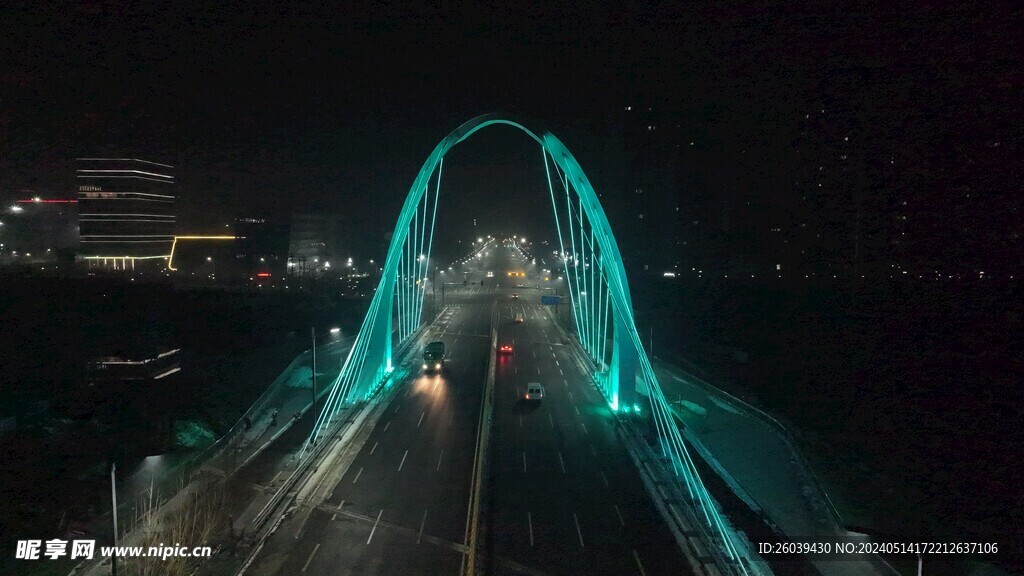 夜色下的大桥