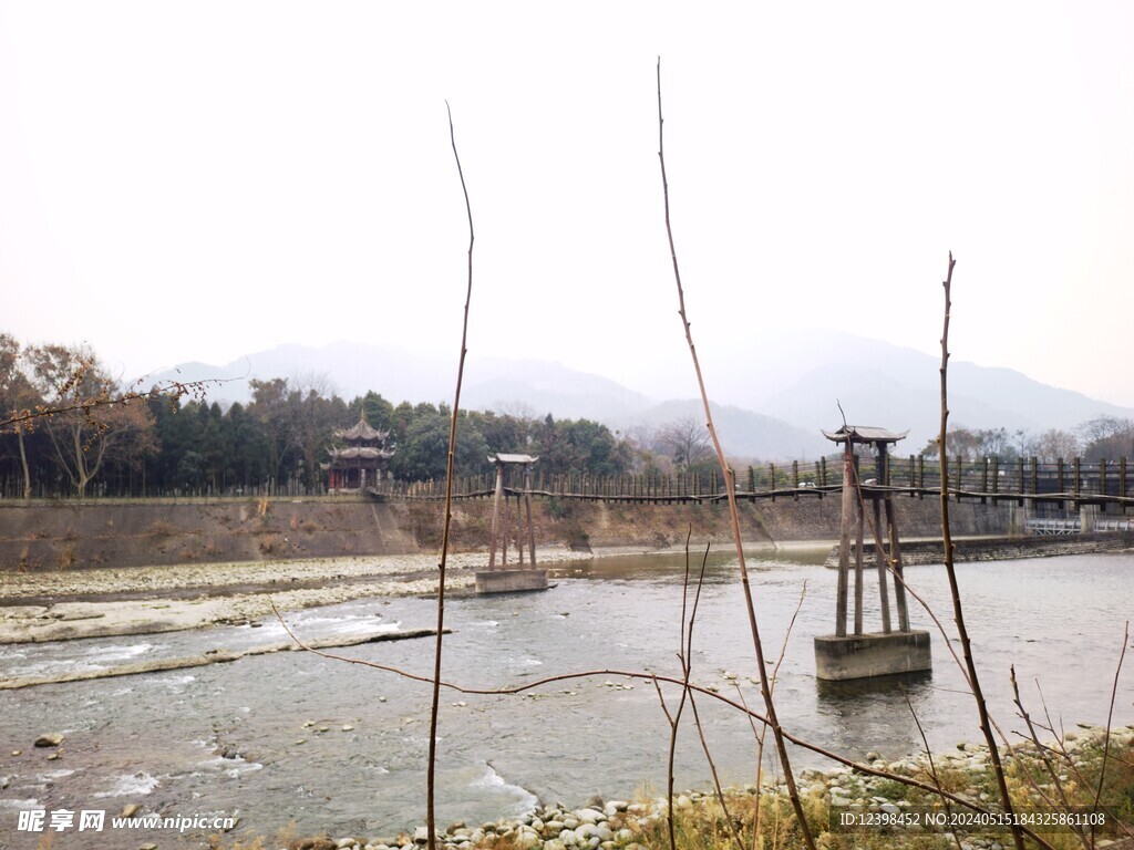 都江堰岷江风光