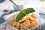 莲藕炒豌豆角