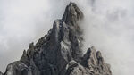云雾高山